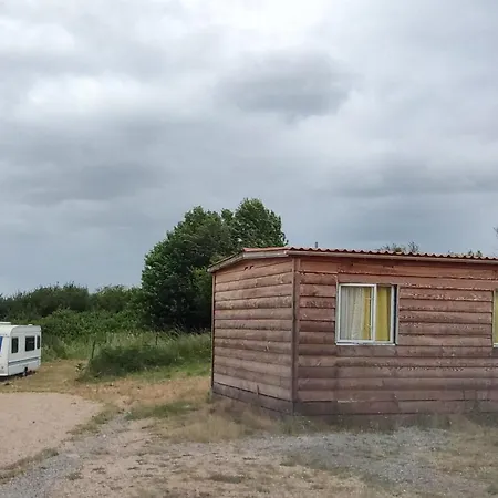 Belle Caravane Au Calme